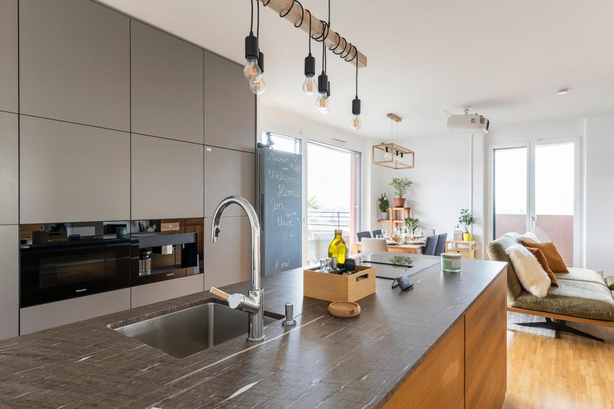 Edler Wohnraum Panoramablick 3 Sz Boxspringbetten, E-Ladestation, Kaffeevollautomat, Klima, Lift, Terrasse & 2Xtg 格拉茨 外观 照片